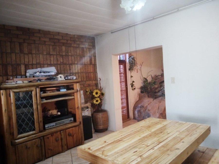 4 Bedroom Property for Sale in Elandsrand North West